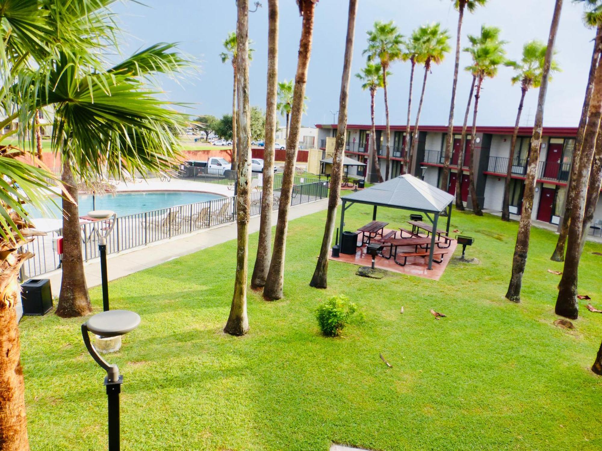 Red Roof Inn Corpus Christi North - Near Downtown Exterior photo